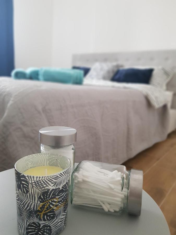Apartman Astra 斯雷姆斯卡米特罗维察 外观 照片